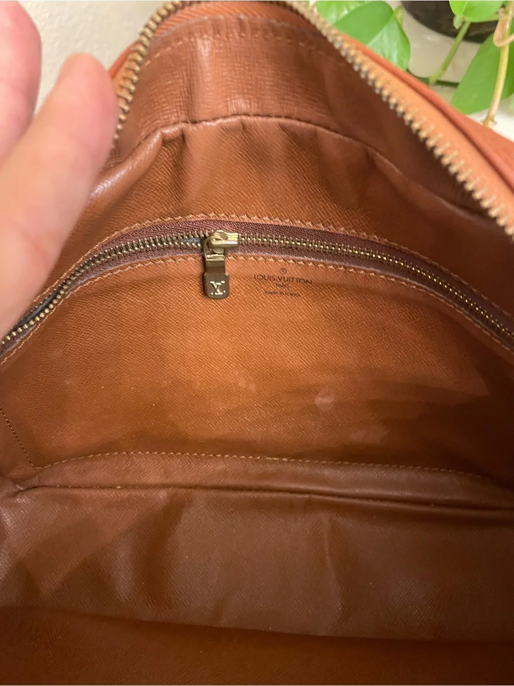 Louis Vuitton Epi tan crossbody shoulder bag